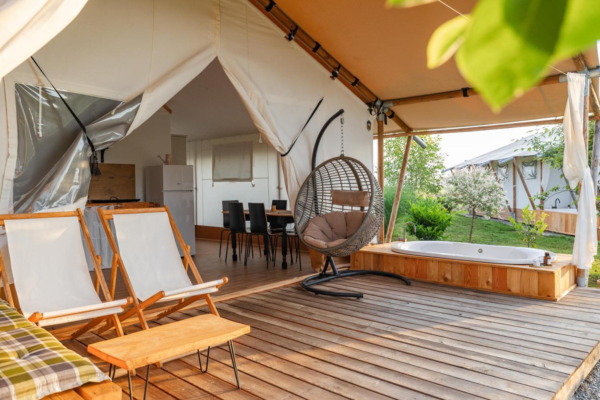 Glamping Kolpa Resort Gradac Exterior photo