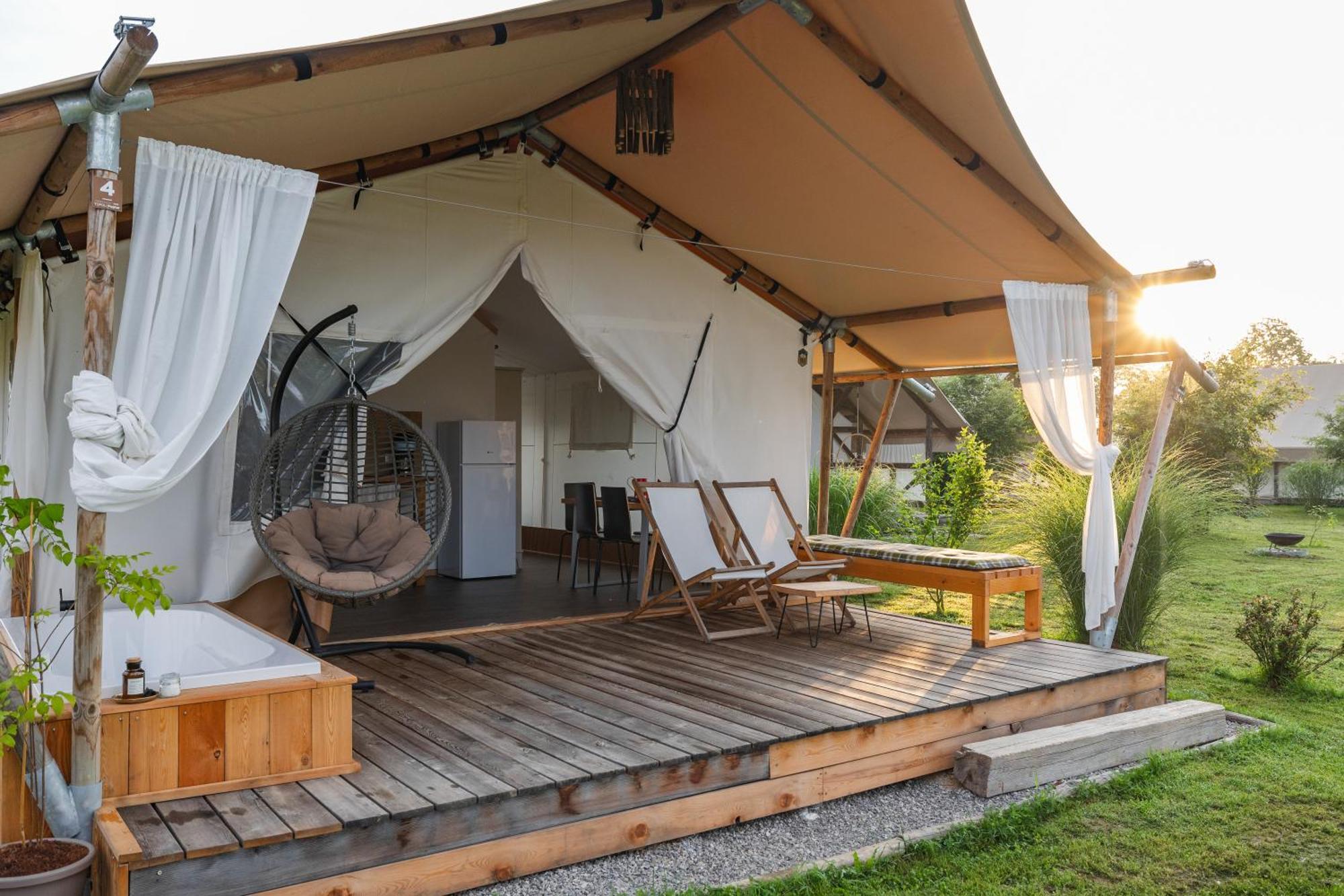 Glamping Kolpa Resort Gradac Exterior photo