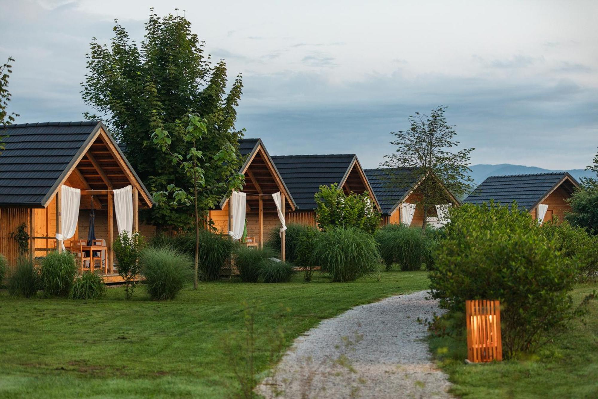 Glamping Kolpa Resort Gradac Exterior photo